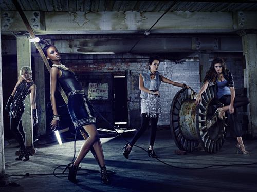 cw-antm12-teyona-container_030761-83dcc7-500x375.jpg